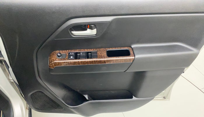 2019 Maruti New Wagon-R VXI (O) 1.0, Petrol, Manual, 5,464 km, Driver Side Door Panels Control