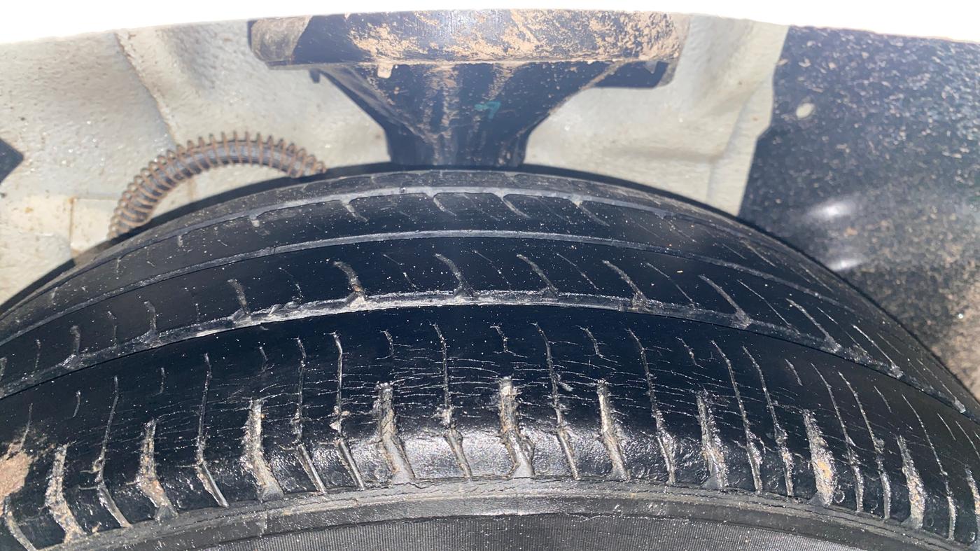 2015 Tata Indigo ECS LS TDI, Diesel, Manual, 96,310 km, Left Rear Tyre Tread