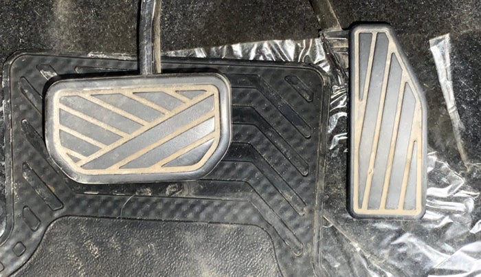 2020 Maruti XL6 ALPHA AT SHVS, Petrol, Automatic, 10,817 km, Pedals