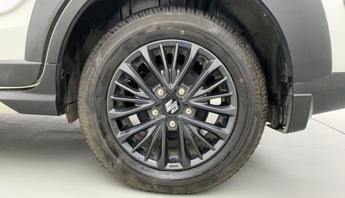 2020 Maruti XL6 ALPHA AT SHVS, Petrol, Automatic, 10,817 km, Left Rear Wheel