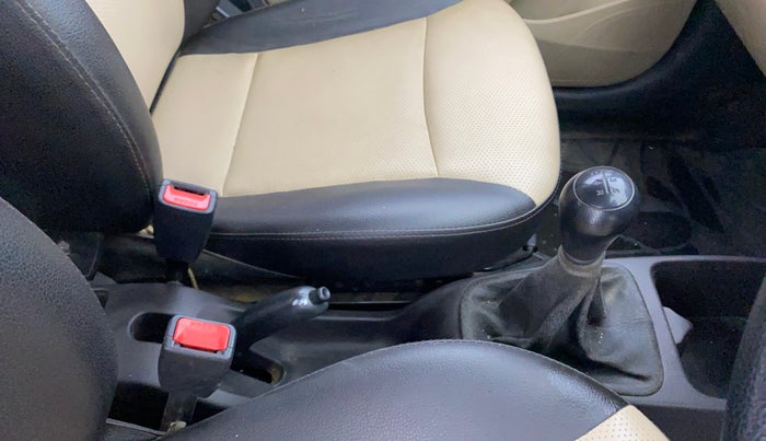 2015 Hyundai Eon ERA +, Petrol, Manual, 36,664 km, Gear Lever