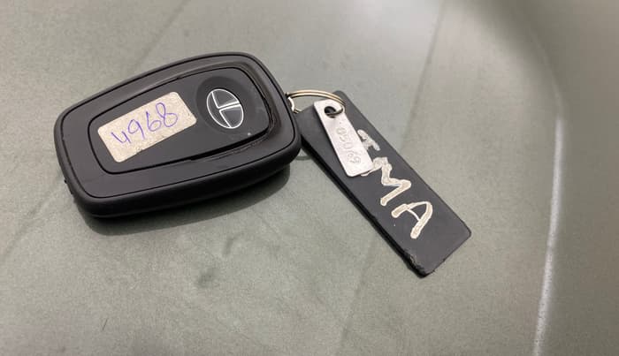 2021 Tata TIAGO NRG XZ AMT, Petrol, Automatic, 43,176 km, Key Close Up