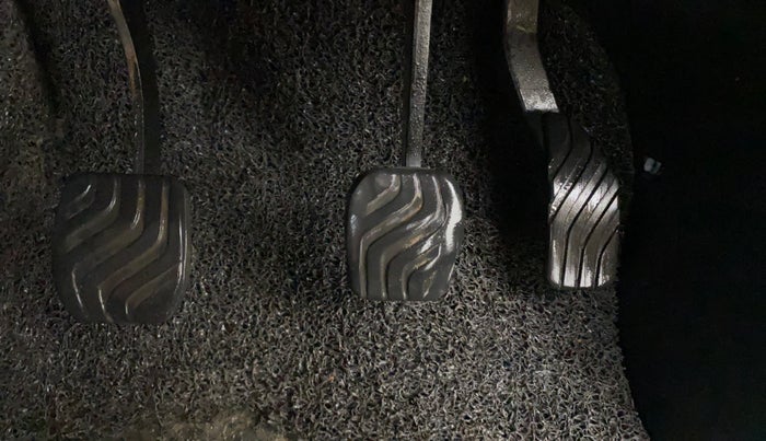 2021 Nissan MAGNITE XV MT, Petrol, Manual, 60,989 km, Pedals