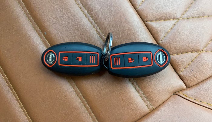 2021 Nissan MAGNITE XV MT, Petrol, Manual, 60,989 km, Key Close Up