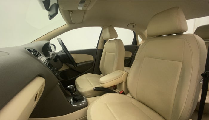 2013 Volkswagen Vento HIGHLINE PETROL AT, Petrol, Automatic, 69,996 km, Right Side Front Door Cabin