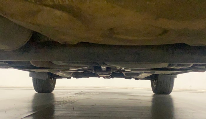 2013 Volkswagen Vento HIGHLINE PETROL AT, Petrol, Automatic, 69,996 km, Rear Underbody