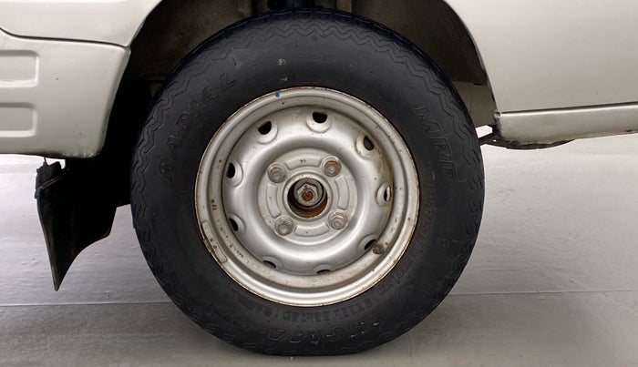 2017 Maruti OMNI E 8 STR, Petrol, Manual, 16,243 km, Right Front Wheel