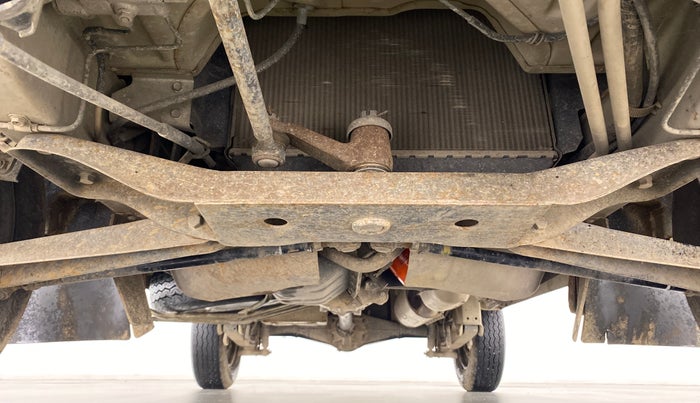 2017 Maruti OMNI E 8 STR, Petrol, Manual, 16,243 km, Front Underbody