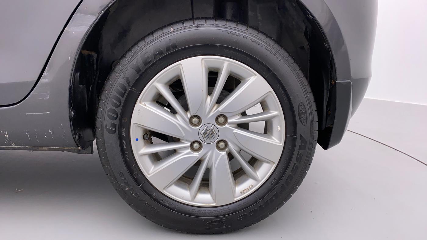 2017 Maruti Swift ZXI D, Petrol, Manual, 68,751 km, Left Rear Wheel