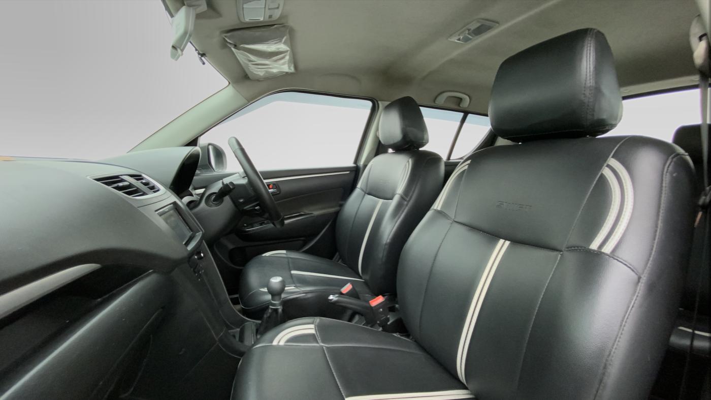 2017 Maruti Swift ZXI D, Petrol, Manual, 68,751 km, Right Side Front Door Cabin