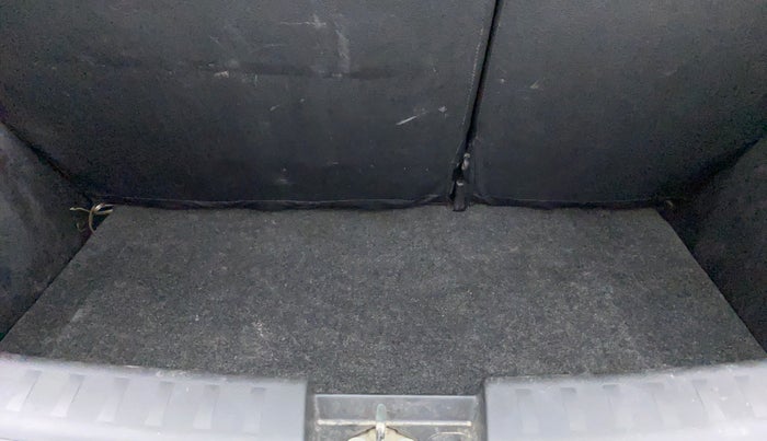 2017 Maruti Swift ZXI D, Petrol, Manual, 68,751 km, Boot Inside