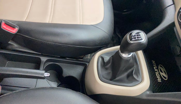 2019 Hyundai Grand i10 ASTA 1.2 KAPPA VTVT, Petrol, Manual, 72,635 km, Gear Lever
