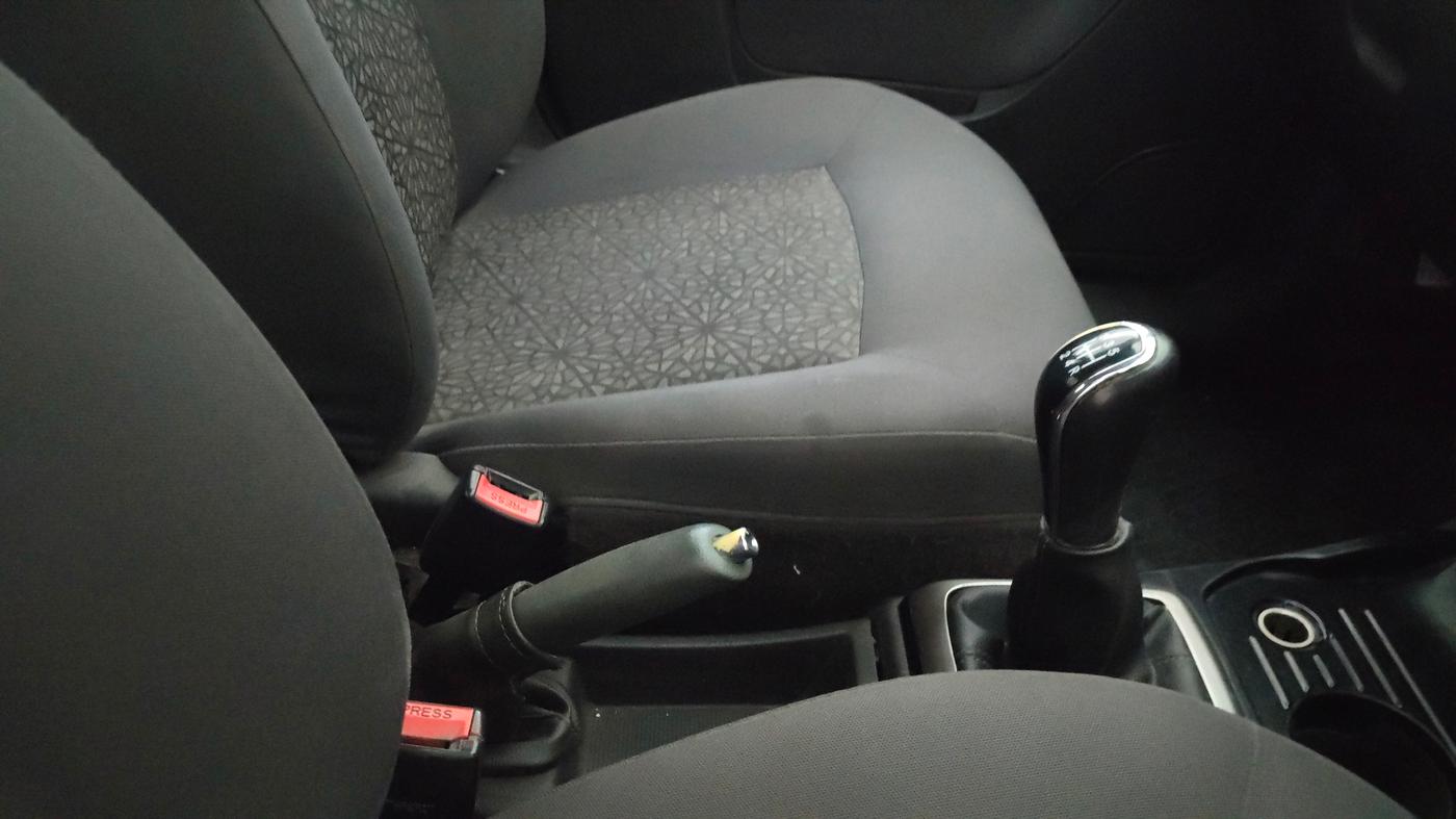 2015 Tata Zest XT PETROL, Petrol, Manual, 76,383 km, Gear Lever