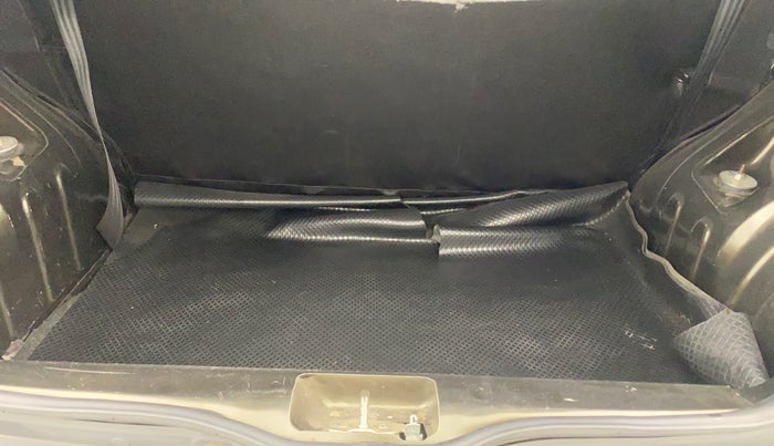 2018 Renault Kwid RXT 0.8 (O), Petrol, Manual, 24,128 km, Boot Inside