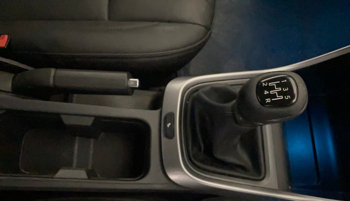 2022 Tata ALTROZ XZ PETROL, Petrol, Manual, 44,706 km, Gear Lever