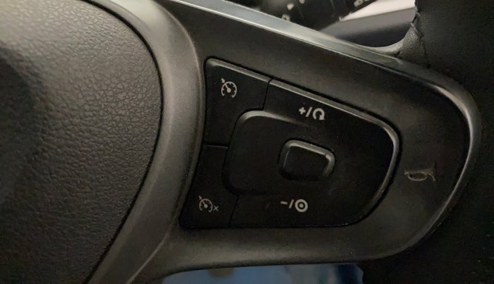 2022 Tata ALTROZ XZ PETROL, Petrol, Manual, 44,706 km, Adaptive Cruise Control