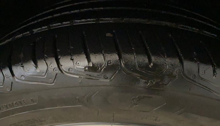 2022 Tata ALTROZ XZ PETROL, Petrol, Manual, 44,706 km, Right Front Tyre Tread