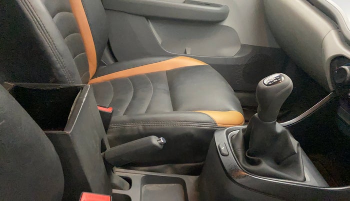 2020 Tata ALTROZ XE PETROL, Petrol, Manual, 33,190 km, Gear Lever