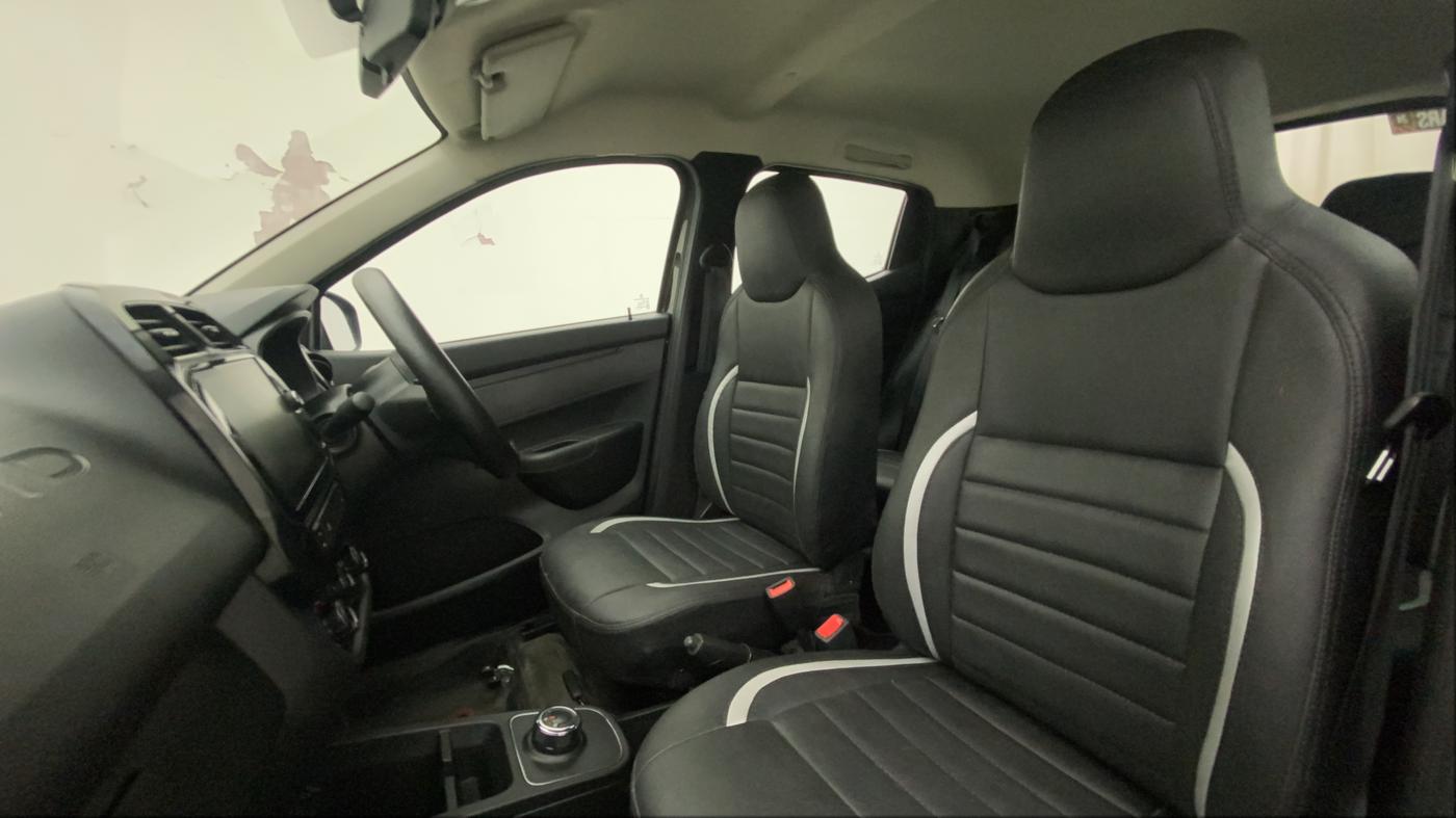 2022 Renault Kwid RXT 1.0, Petrol, Manual, 7,836 km, Right Side Front Door Cabin