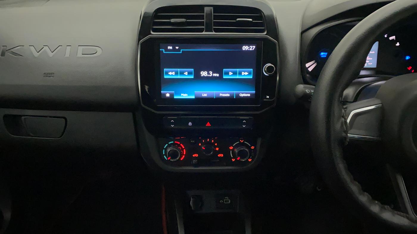 2022 Renault Kwid RXT 1.0, Petrol, Manual, 7,836 km, Air Conditioner