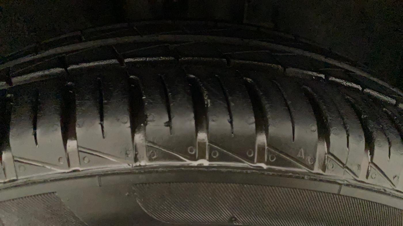 2022 Renault Kwid RXT 1.0, Petrol, Manual, 7,836 km, Right Front Tyre Tread
