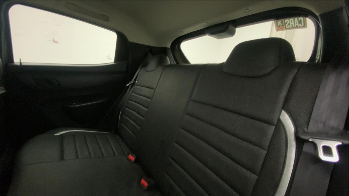 2022 Renault Kwid RXT 1.0, Petrol, Manual, 7,836 km, Right Side Rear Door Cabin