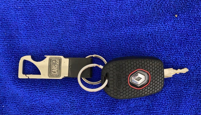 2022 Renault Kwid RXT 1.0, Petrol, Manual, 7,836 km, Key Close Up