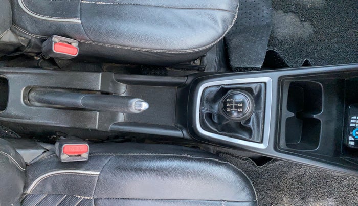 2020 Maruti Swift VXI, Petrol, Manual, 1,37,620 km, Gear Lever