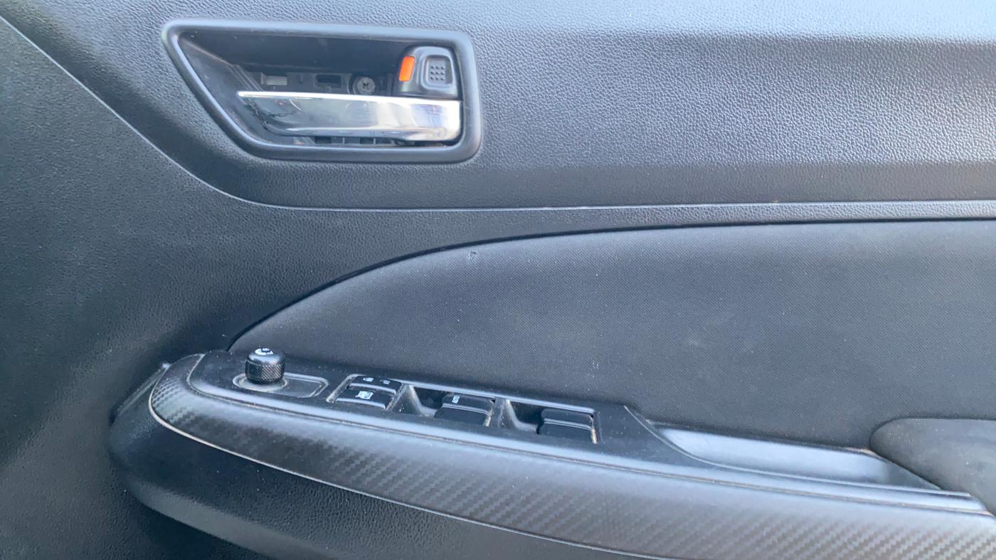 2020 Maruti Swift VXI, Petrol, Manual, 1,37,620 km, Driver Side Door Panels Control