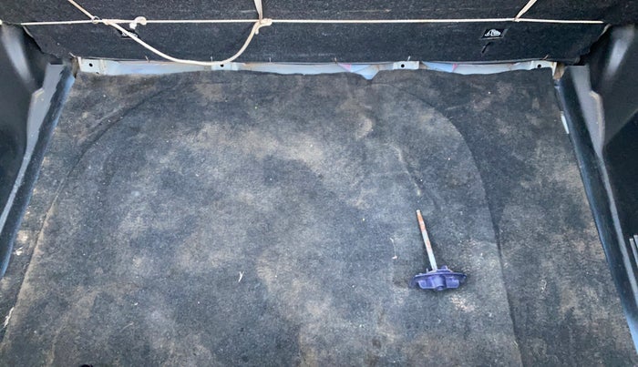 2020 Maruti Swift VXI, Petrol, Manual, 1,37,620 km, Boot Inside