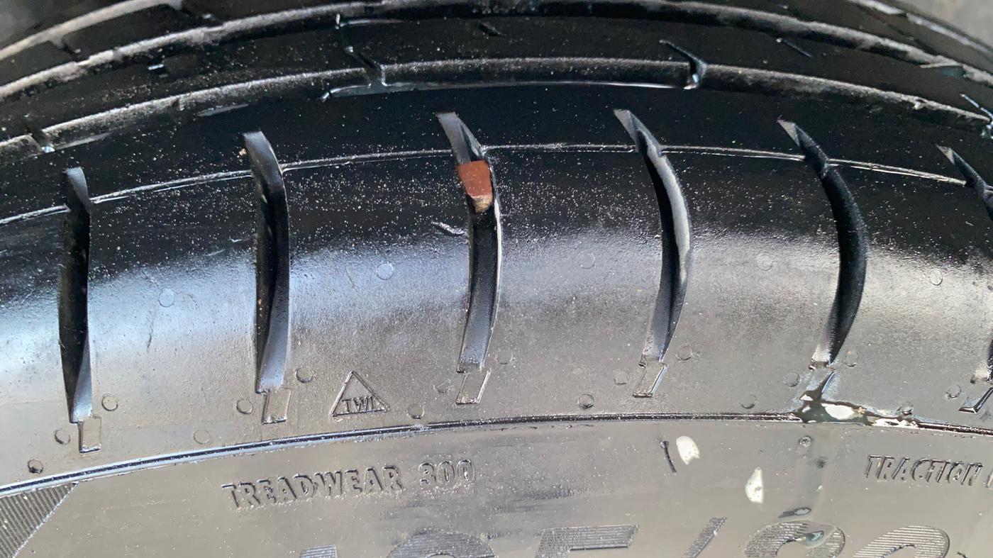 2020 Maruti Swift VXI, Petrol, Manual, 1,37,620 km, Right Rear Tyre Tread