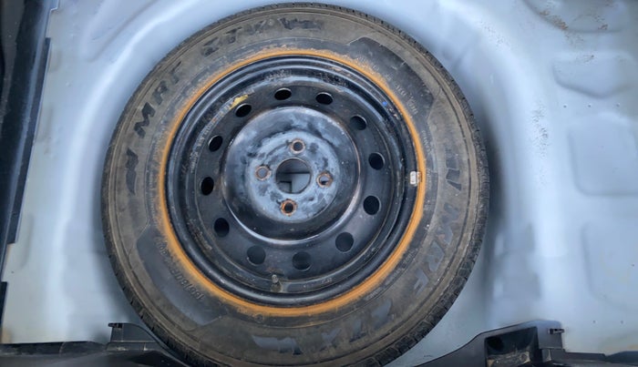 2020 Maruti Swift VXI, Petrol, Manual, 1,37,620 km, Spare Tyre