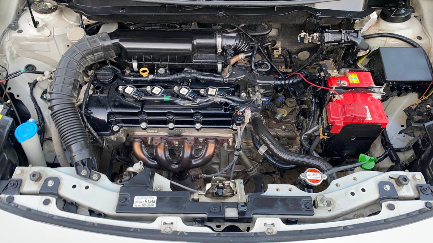 2020 Maruti Swift VXI, Petrol, Manual, 1,37,620 km, Engine View