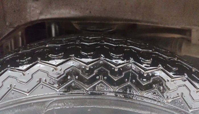 2015 Maruti Alto 800 LXI, Petrol, Manual, 34,978 km, Left Rear Tyre Tread