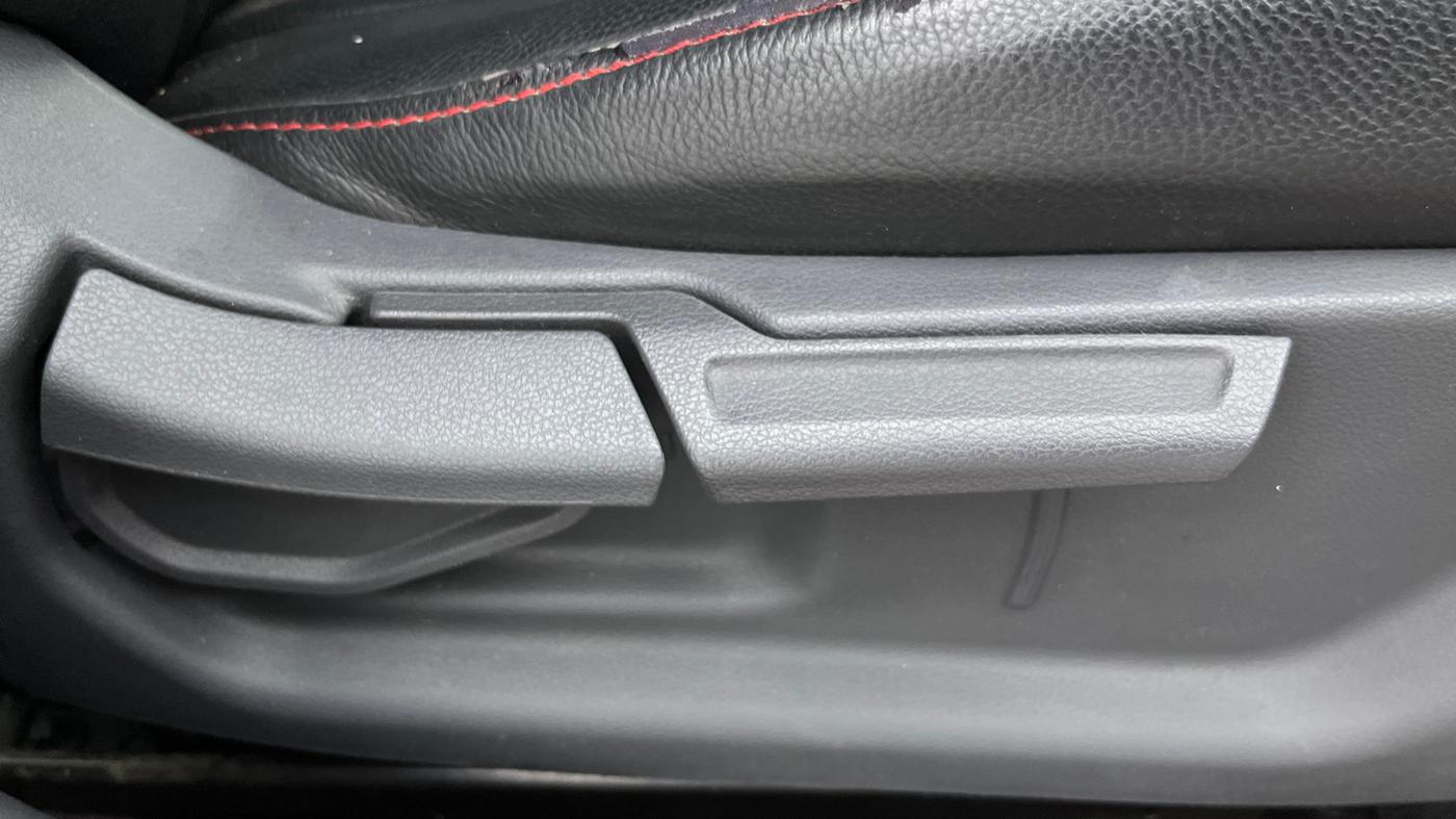 2021 Hyundai GRAND I10 NIOS SPORTZ 1.2 KAPPA VTVT, Petrol, Manual, 41,282 km, Driver Side Adjustment Panel