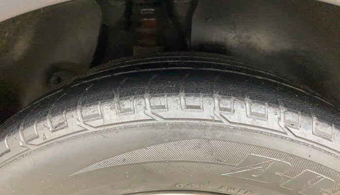 2016 Hyundai Creta SX PLUS AT 1.6 PETROL, Petrol, Automatic, 69,532 km, Right Rear Tyre Tread