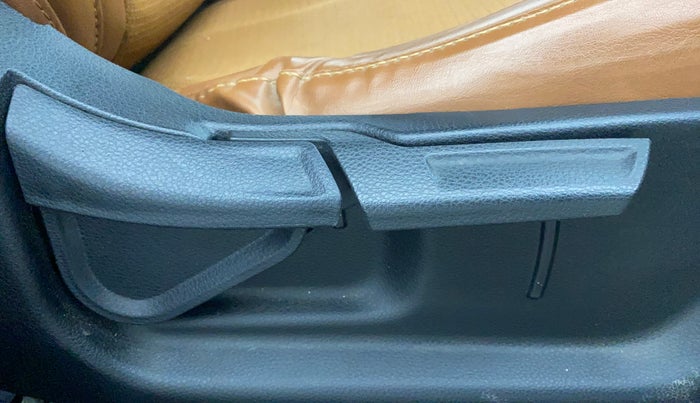 2019 KIA SELTOS HTK PLUS 1.5, Petrol, Manual, 93,193 km, Driver Side Adjustment Panel