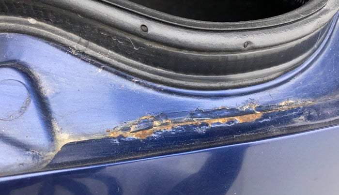 2018 Maruti Ciaz ALPHA 1.5 SHVS PETROL, Petrol, Manual, 75,831 km, Dicky (Boot door) - Slightly rusted