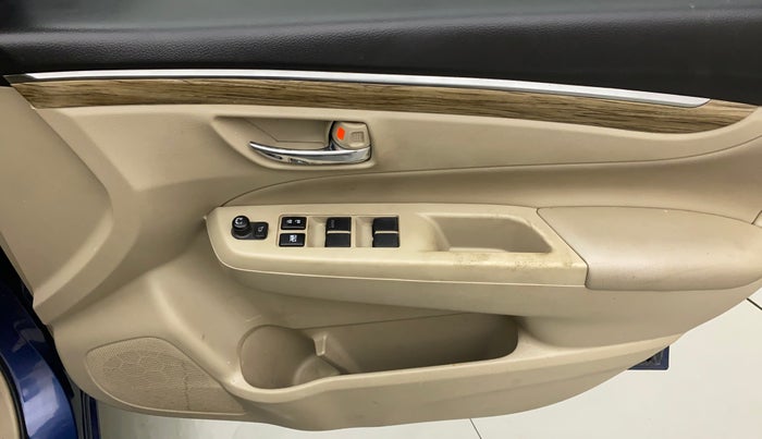 2018 Maruti Ciaz ALPHA 1.5 SHVS PETROL, Petrol, Manual, 75,831 km, Driver Side Door Panels Control