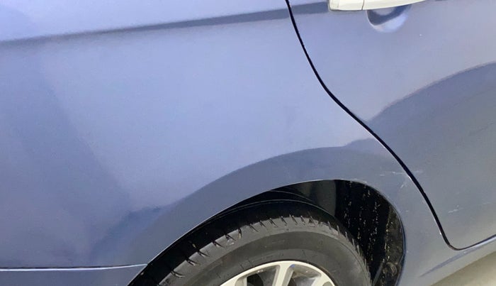 2018 Maruti Ciaz ALPHA 1.5 SHVS PETROL, Petrol, Manual, 75,831 km, Right quarter panel - Minor scratches