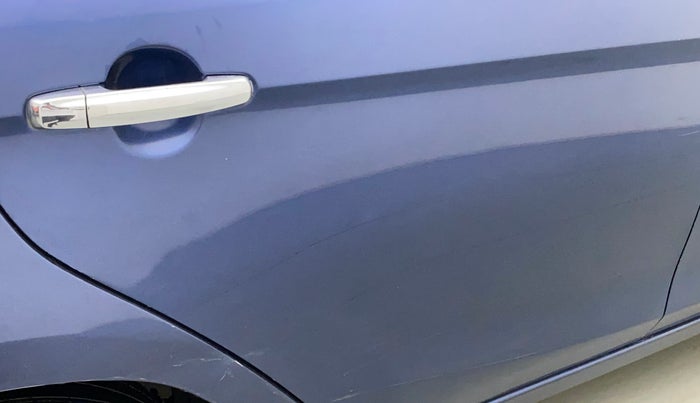 2018 Maruti Ciaz ALPHA 1.5 SHVS PETROL, Petrol, Manual, 75,831 km, Right rear door - Slightly dented