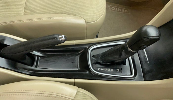 2017 Maruti Ciaz ZXI AT, Petrol, Automatic, 1,02,302 km, Gear Lever
