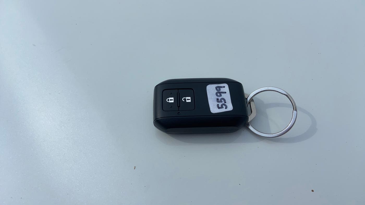 2023 Maruti Grand Vitara ALPHA PLUS HYBRID ECVT, Hybrid, Automatic, 1,08,734 km, Key Close Up
