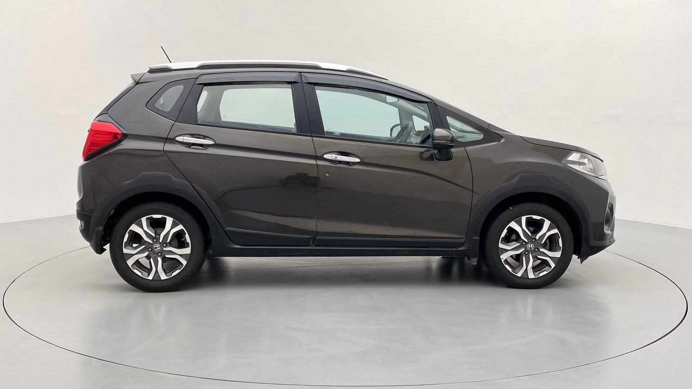 2018 Honda WR-V 1.5 i-DTEC VX MT, Diesel, Manual, 37,705 km, Right Side View