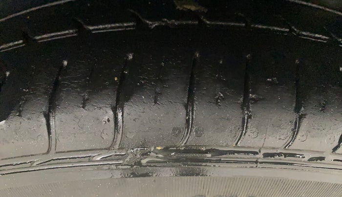 2014 Maruti Celerio VXI AMT, Petrol, Automatic, 1,03,839 km, Left Rear Tyre Tread