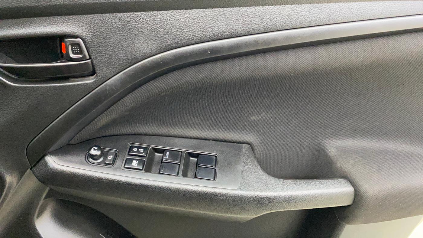 2022 Maruti BREZZA VXI SMART HYBRID, Petrol, Manual, 24,059 km, Driver Side Door Panels Control