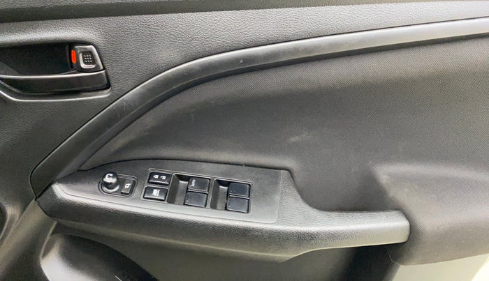 2022 Maruti BREZZA VXI SMART HYBRID, Petrol, Manual, 24,059 km, Driver Side Door Panels Control