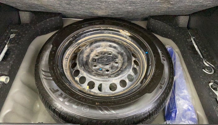 2022 Maruti BREZZA VXI SMART HYBRID, Petrol, Manual, 24,059 km, Spare Tyre