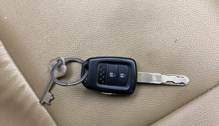 2017 Honda Jazz 1.2L I-VTEC V, Petrol, Manual, 44,959 km, Key Close Up