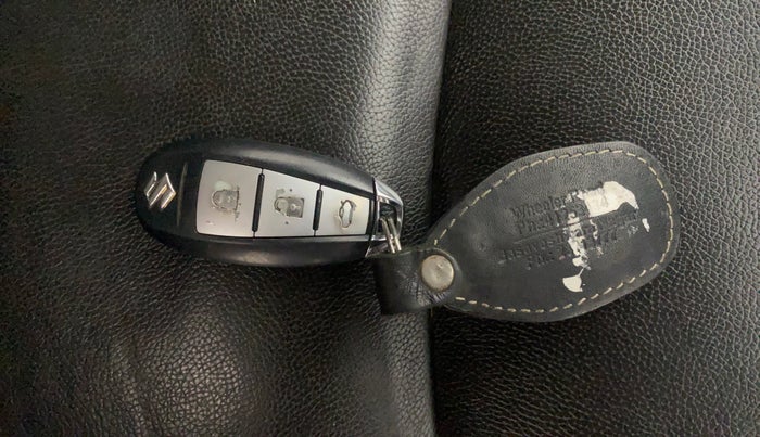 2015 Maruti Ciaz ZXI+ RS, Petrol, Manual, 78,140 km, Key Close Up